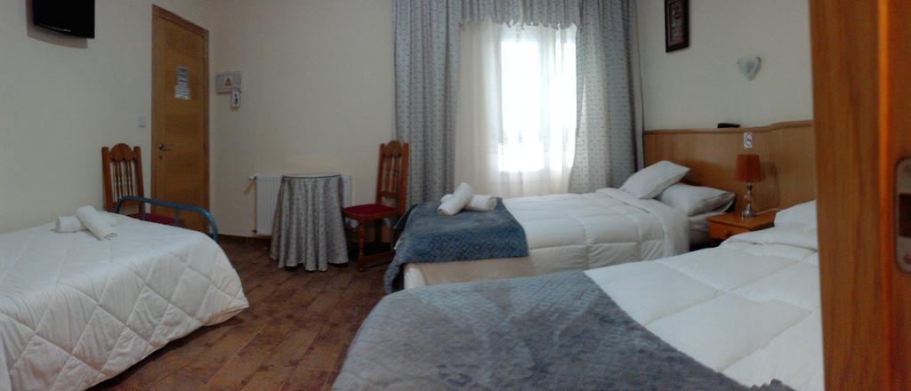 Hostal Ponte Dos Santos Ribadeo Eksteriør billede