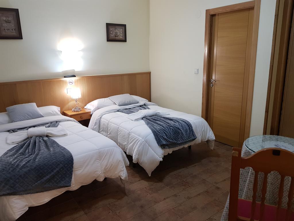 Hostal Ponte Dos Santos Ribadeo Eksteriør billede