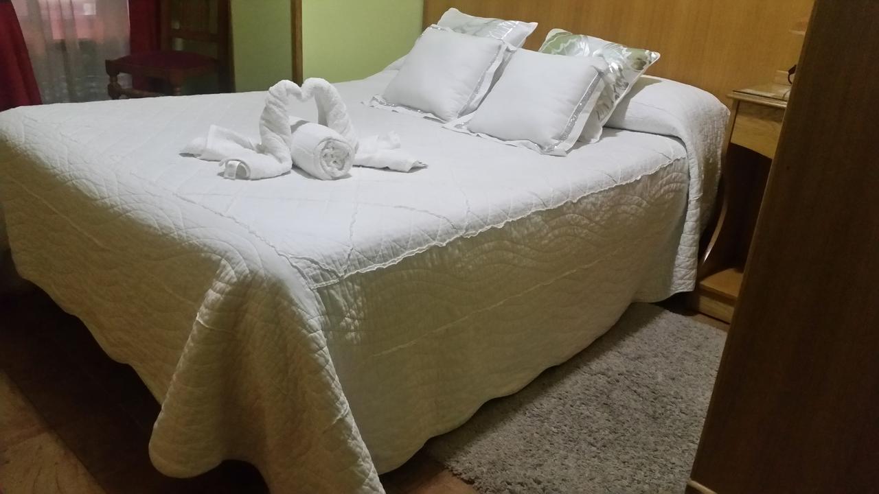 Hostal Ponte Dos Santos Ribadeo Eksteriør billede
