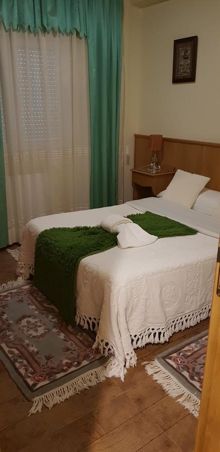 Hostal Ponte Dos Santos Ribadeo Eksteriør billede